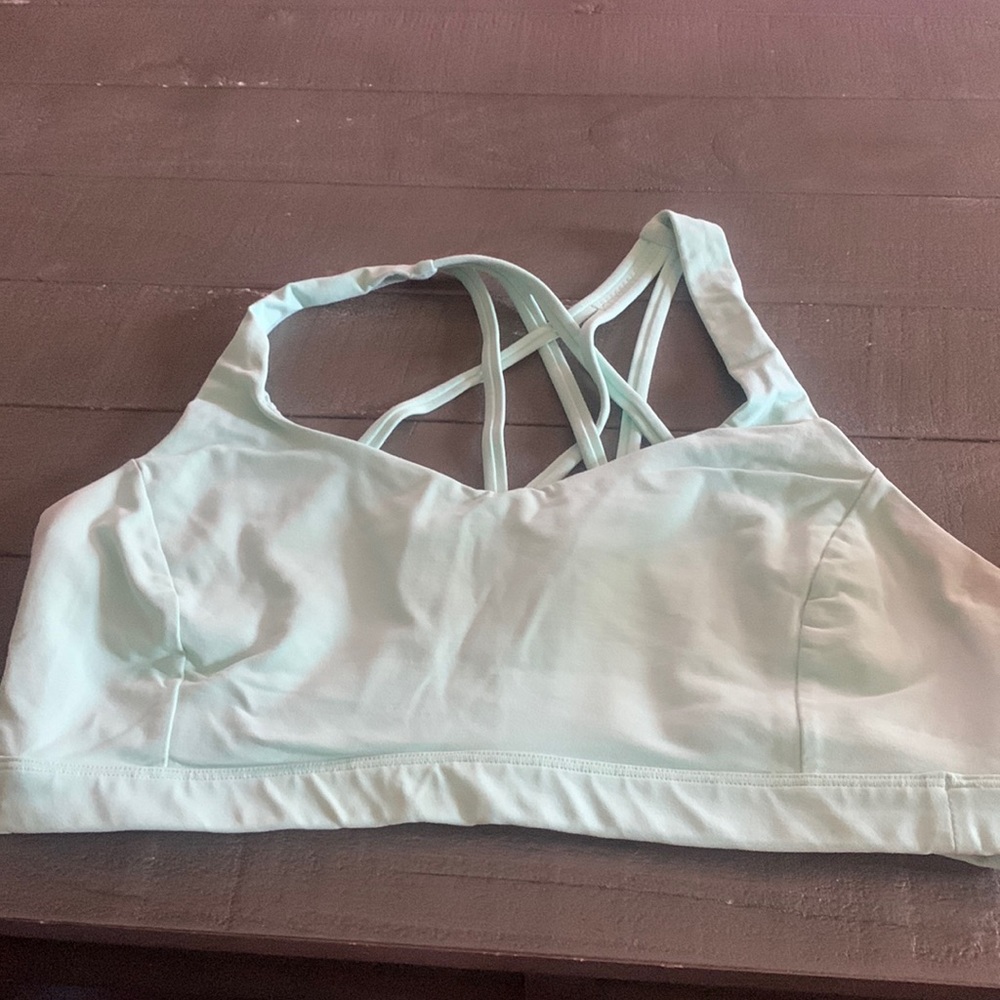Lululemon sports bra